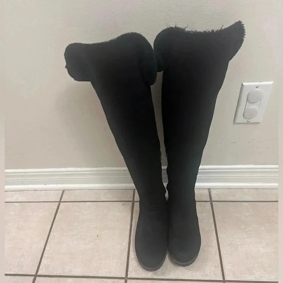 LA CHATEAU Knee high  boots - Picture 1 of 6